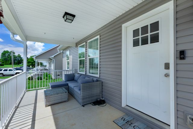 470 Meadowbrook Dr, Mcminnville, TN 37110