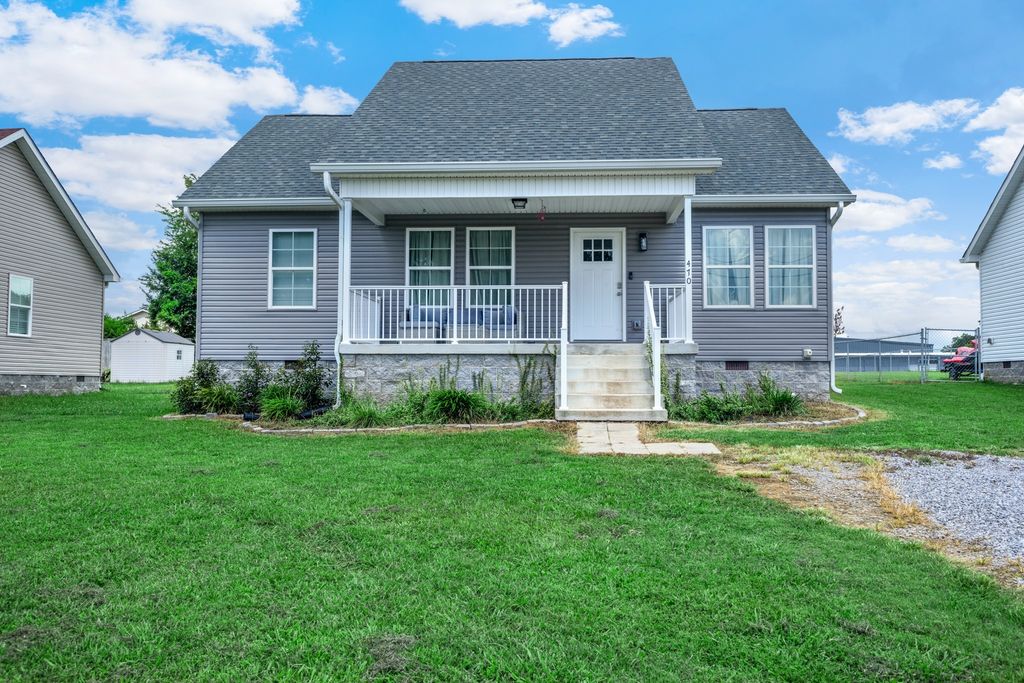 470 Meadowbrook Dr, Mcminnville, TN 37110