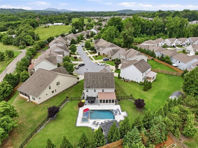 526 Rosemont Avenue, Canton, GA 30115