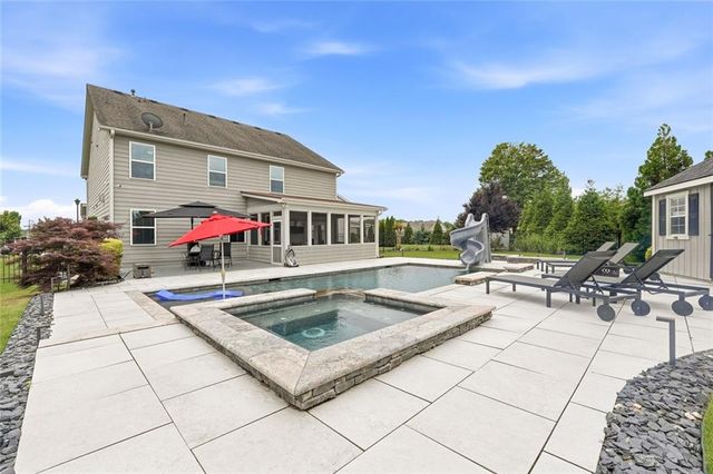 526 Rosemont Avenue, Canton, GA 30115