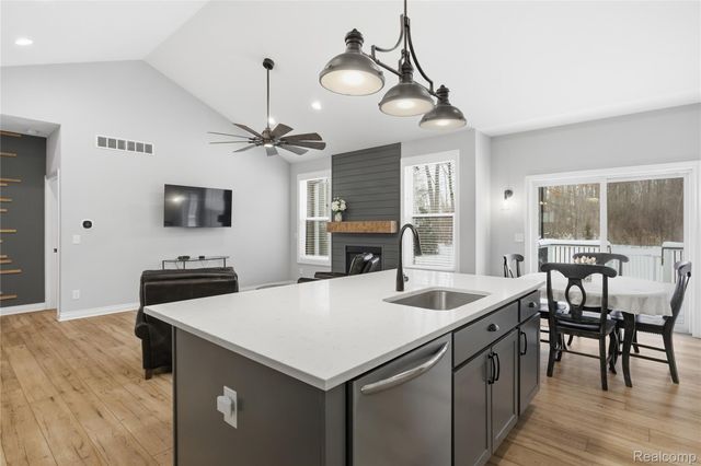 12425 Wolfberry Court, Fenton Charter Township, MI 48430