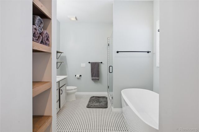 12425 Wolfberry Court, Fenton Charter Township, MI 48430