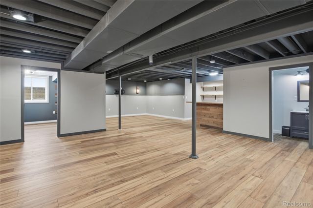 12425 Wolfberry Court, Fenton Charter Township, MI 48430