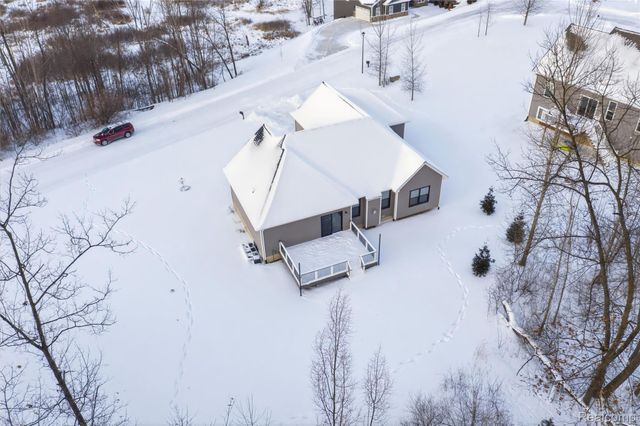 12425 Wolfberry Court, Fenton Charter Township, MI 48430