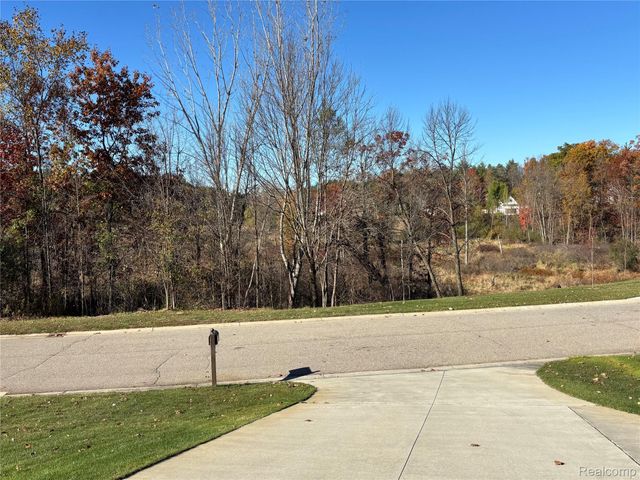 12425 Wolfberry Court, Fenton Charter Township, MI 48430