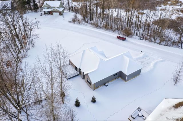 12425 Wolfberry Court, Fenton Charter Township, MI 48430