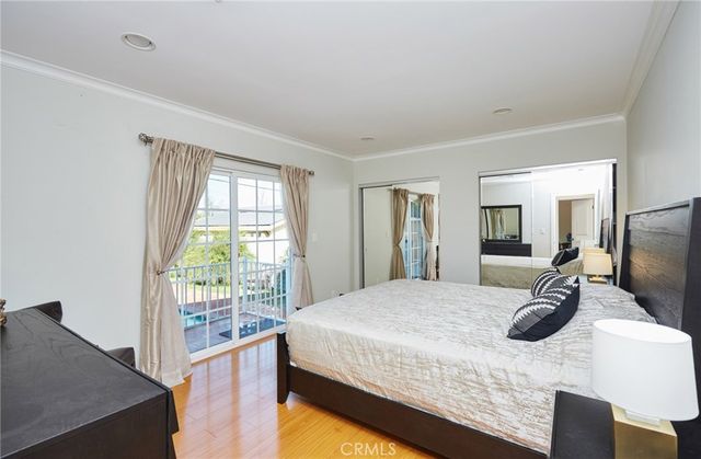 17827 Burbank Boulevard, Encino, CA 91316