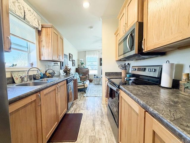 83 NC 7135, Pelsor, AR 72856