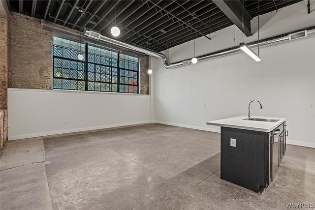 1786 Main Street 104, Buffalo, NY 14208