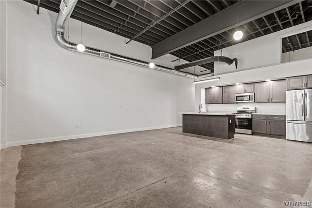 1786 Main Street 104, Buffalo, NY 14208