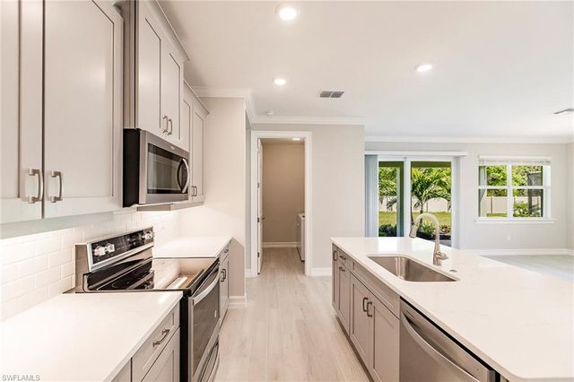 536 Polihale WAY, Naples, FL 34114