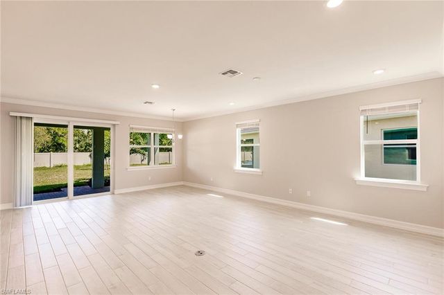 536 Polihale WAY, Naples, FL 34114