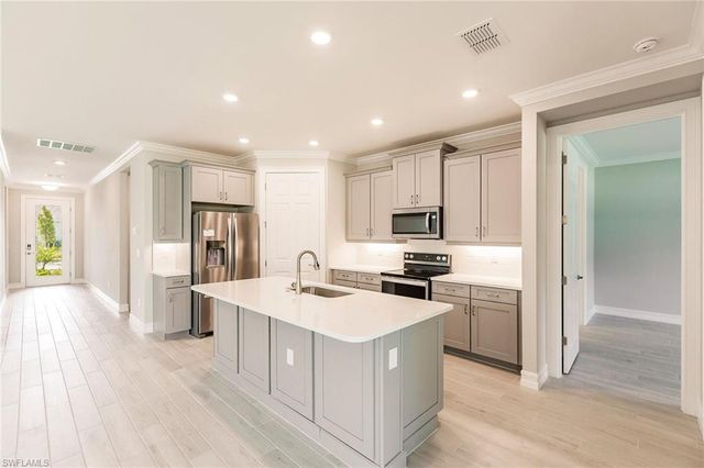 536 Polihale WAY, Naples, FL 34114