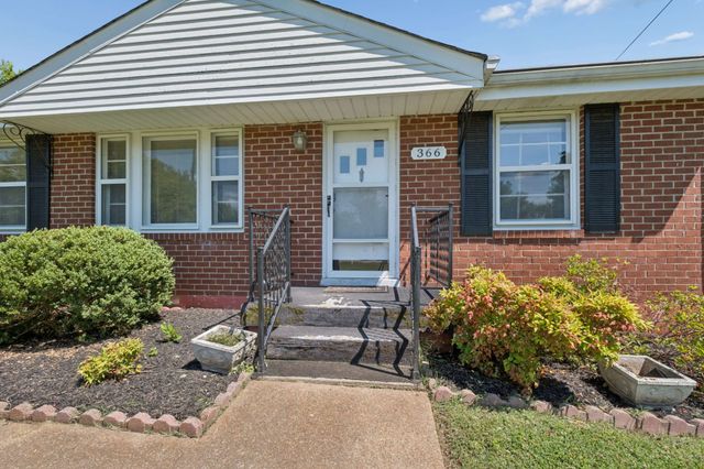 366 Melpar Dr, Nashville, TN 37211