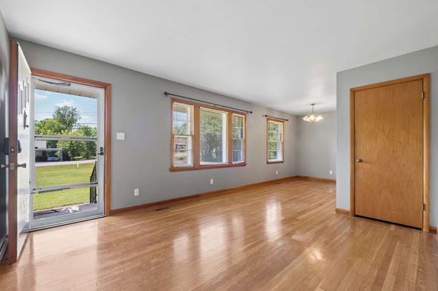 366 Melpar Dr, Nashville, TN 37211