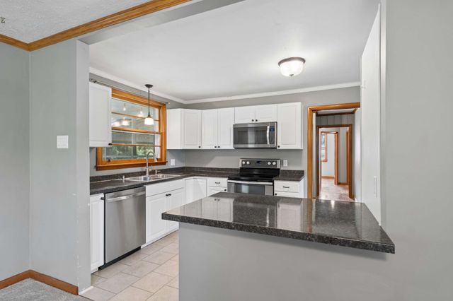366 Melpar Dr, Nashville, TN 37211