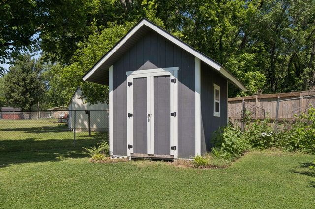 366 Melpar Dr, Nashville, TN 37211