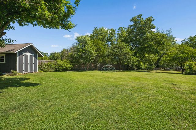 366 Melpar Dr, Nashville, TN 37211