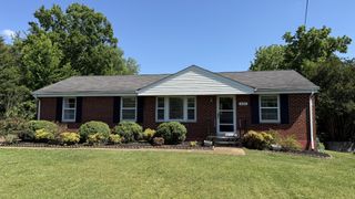 366 Melpar Dr, Nashville, TN 37211