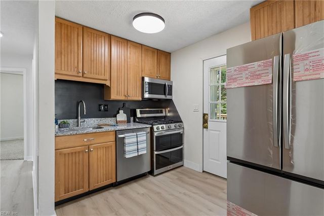 722 Burksdale RD, Norfolk, VA 23518