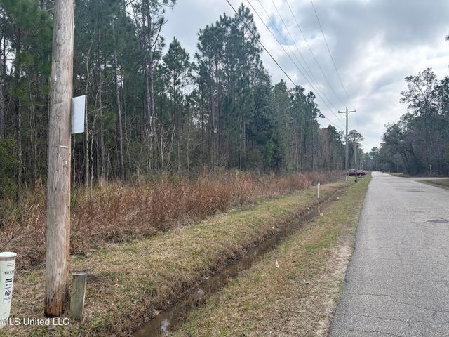 Nhn Tigris Street, Bay Saint Louis, MS 39520