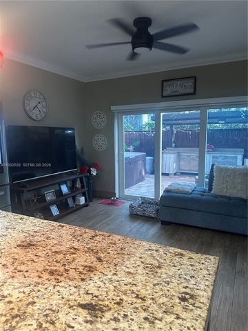 3134 NE 3rd Dr, Homestead, FL 33033