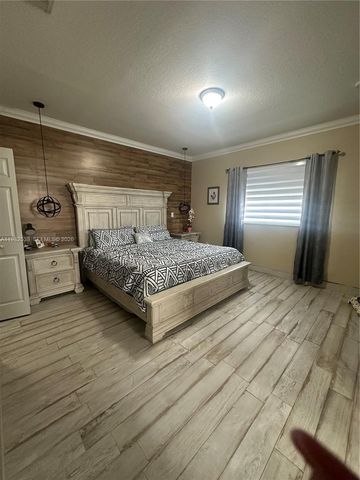 3134 NE 3rd Dr, Homestead, FL 33033