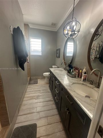 3134 NE 3rd Dr, Homestead, FL 33033