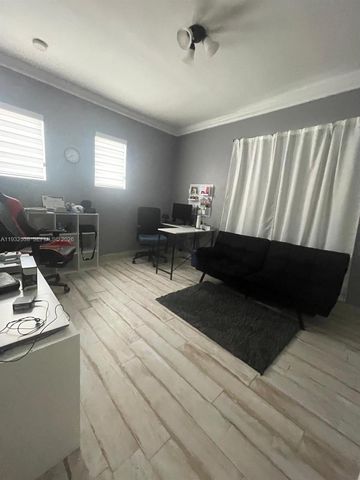 3134 NE 3rd Dr, Homestead, FL 33033