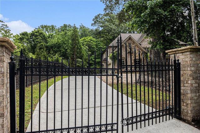 3809 Wieuca Road NE, Atlanta, GA 30342