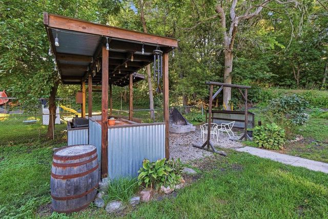 121 Seminole Drive, Edgerton, WI 53534