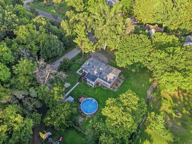 121 Seminole Drive, Edgerton, WI 53534