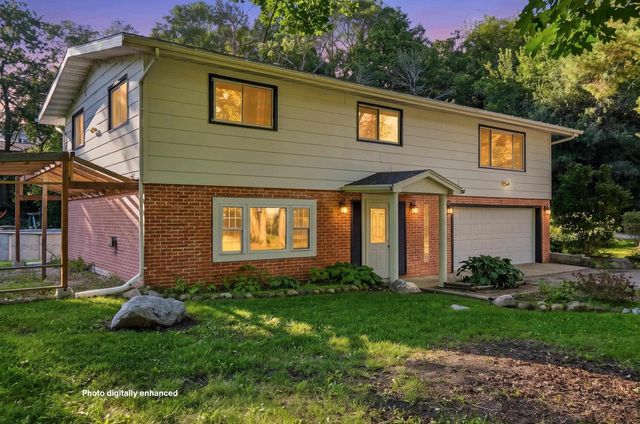 121 Seminole Drive, Edgerton, WI 53534