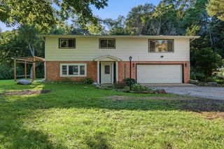 121 Seminole Drive, Edgerton, WI 53534