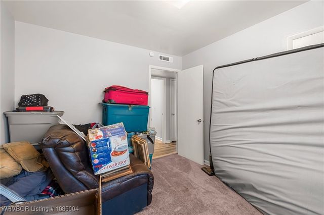 96942 S 4740 Road, Muldrow, OK 74948