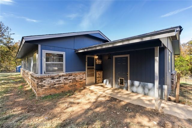 96942 S 4740 Road, Muldrow, OK 74948