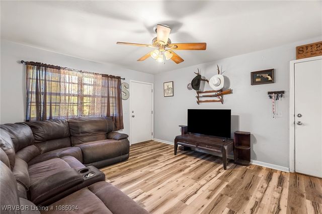 96942 S 4740 Road, Muldrow, OK 74948