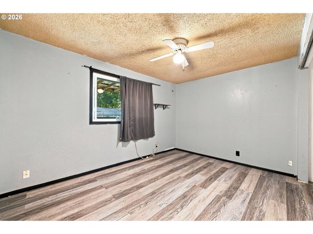 1842 LAVETA Ln, Eugene, OR 97402