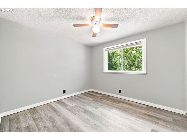 1842 LAVETA Ln, Eugene, OR 97402