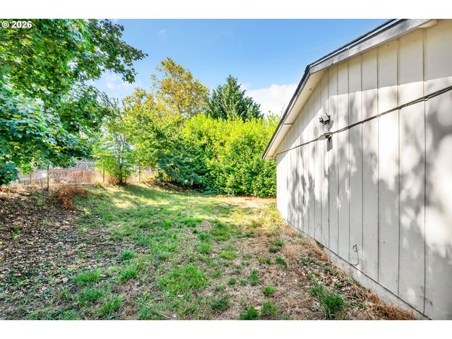 1842 LAVETA Ln, Eugene, OR 97402