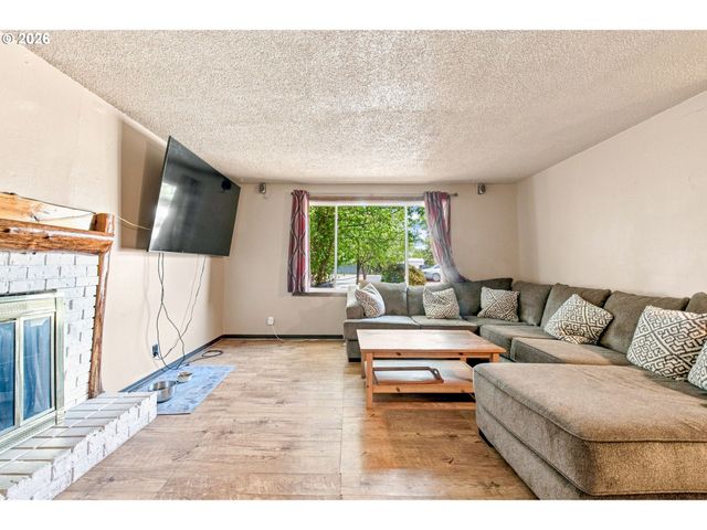 1842 LAVETA Ln, Eugene, OR 97402