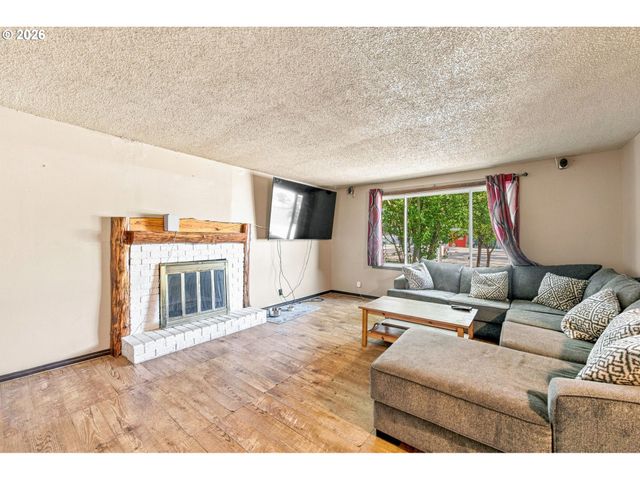 1842 LAVETA Ln, Eugene, OR 97402