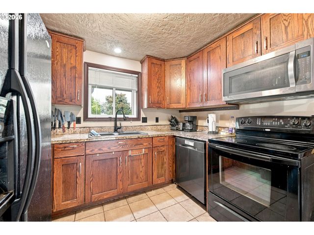 1842 LAVETA Ln, Eugene, OR 97402