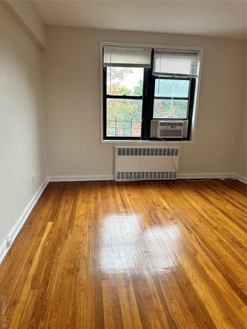 150-25 72 Road 1J, Flushing, NY 11367