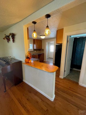 718 Brown Ave, Pueblo, CO 81004