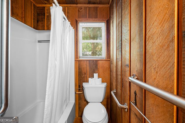30 Peachtree Drive, Sharpsburg, GA 30277