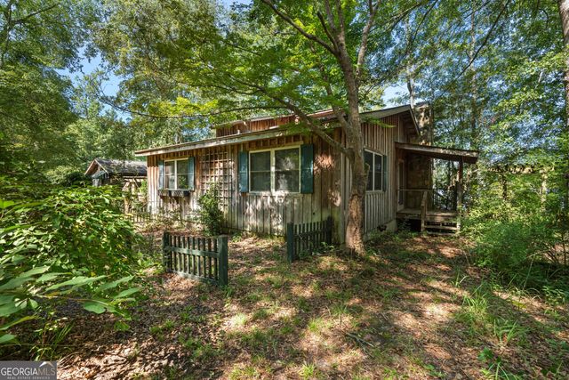 30 Peachtree Drive, Sharpsburg, GA 30277