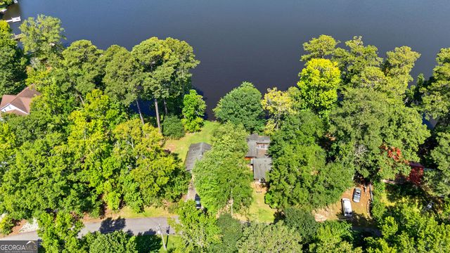 30 Peachtree Drive, Sharpsburg, GA 30277