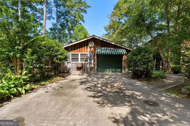 30 Peachtree Drive, Sharpsburg, GA 30277