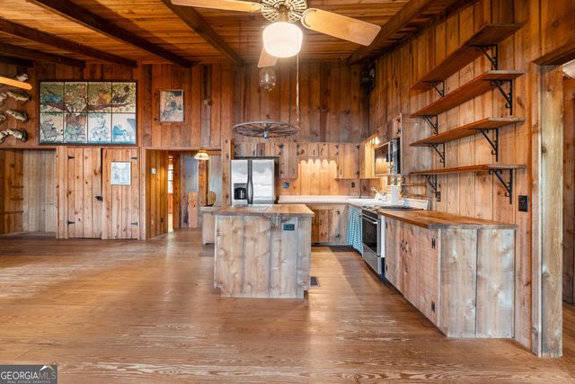 30 Peachtree Drive, Sharpsburg, GA 30277